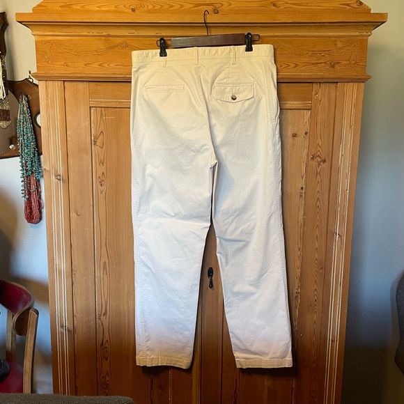 Banana Republic size 14 High Rise Authentic Chino. Never worn. Off white classic - Picture 5 of 9